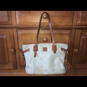 Dooney & Bourke tote